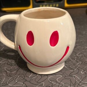 Vintage McCoy smiley mug